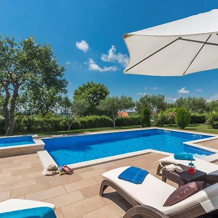Holiday home Antonela