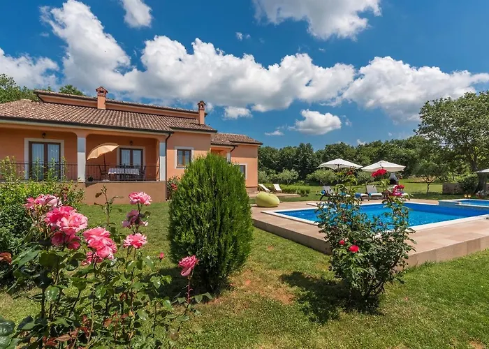 Antonela Vikendica *